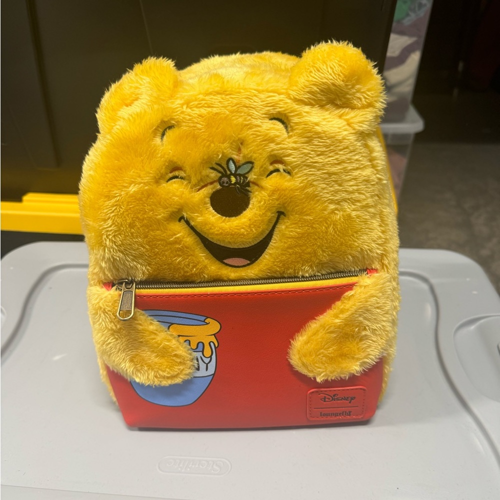 Winnie the pooh loungefly